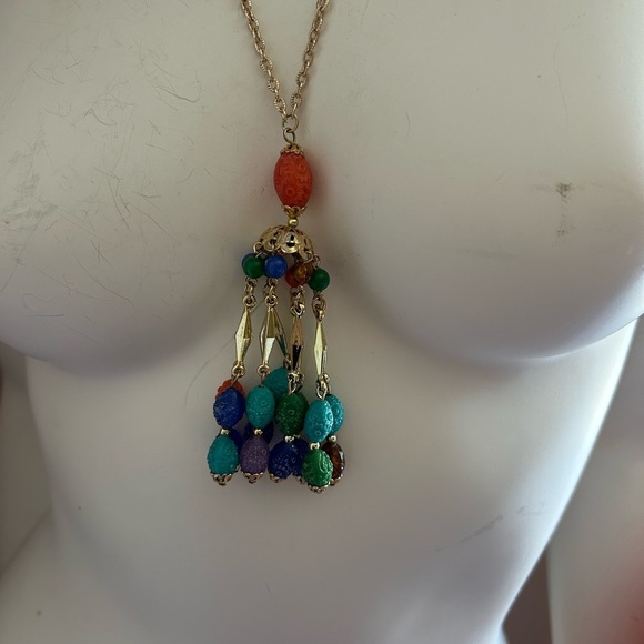 4/$100 LUCITE Colourful Beaded tassel 1970 Necklace 24 inches 🥳 - Picture 5 of 6